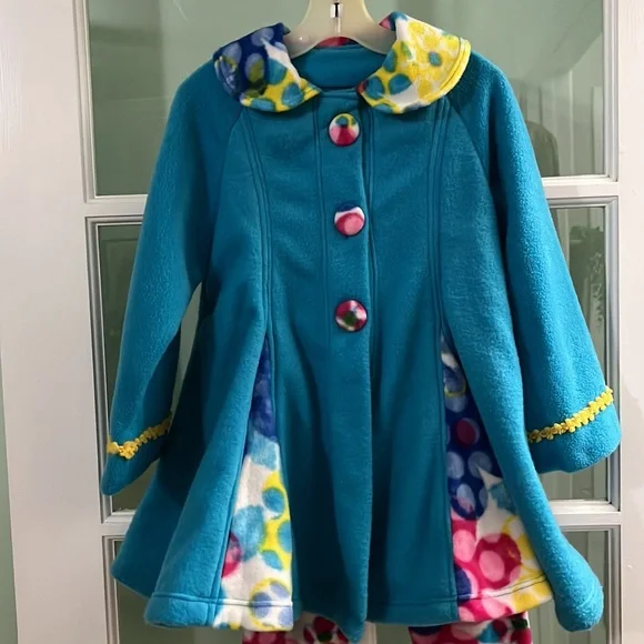 New handmade girls’ fleece coat and pant set, size 6